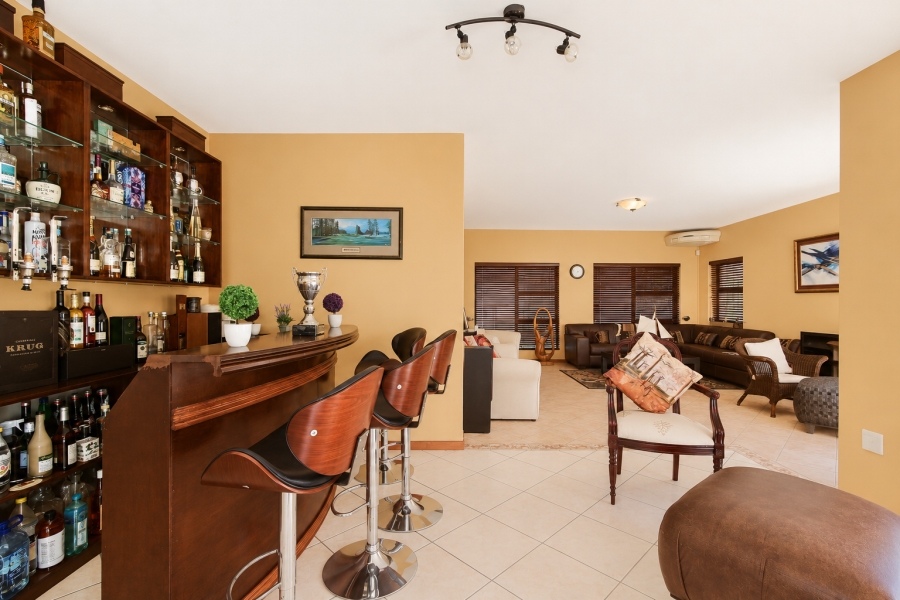 6 Bedroom Property for Sale in Sunset Beach Western Cape